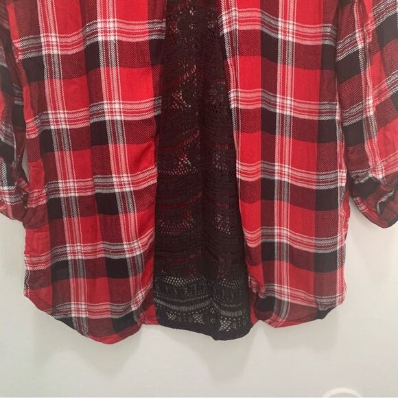 No Boundaries Red Plaid Lace Blouse Size M (7-9) - Picture 4 of 7